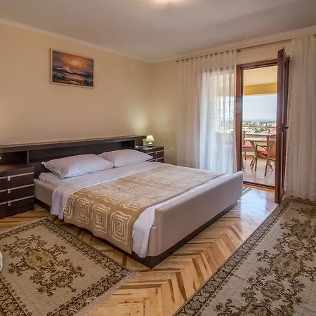 Slavko Apartment